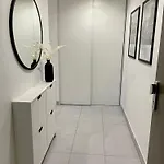 A Few Steps From Basel With Balcony And Free Private Parking 公寓 *