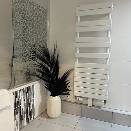 A Few Steps From Basel With Balcony And Free Private Parking